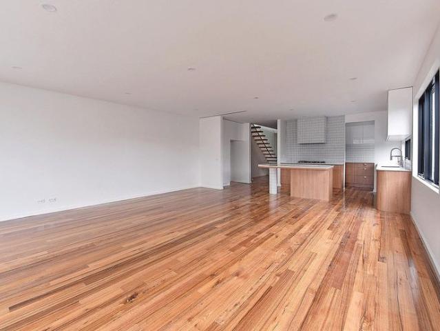 Townhouse for rent in Camerons Creek, Victoria