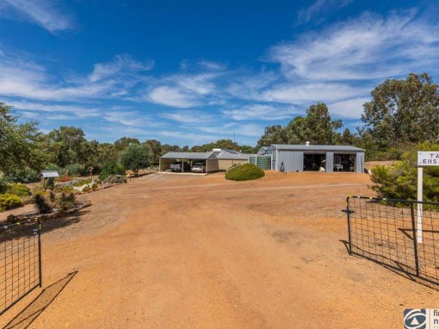 House for sale in Bakers Hill, Western Australia