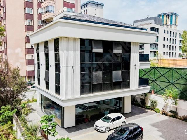 Caddebostan Mahallesi, Kadıköy içerisinde satılık Bina