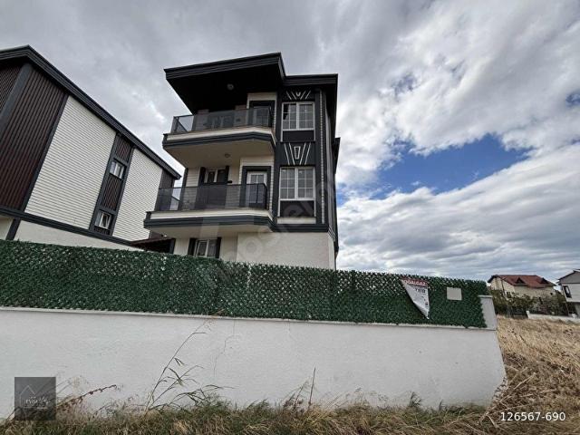 Yeniçiftlik Mahallesi, Marmaraereğlisi içerisinde satılık Villa
