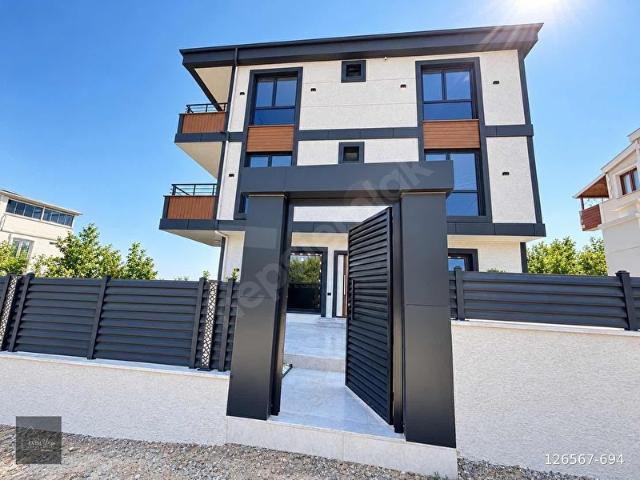 Yeniçiftlik Mahallesi, Marmaraereğlisi içerisinde satılık Villa