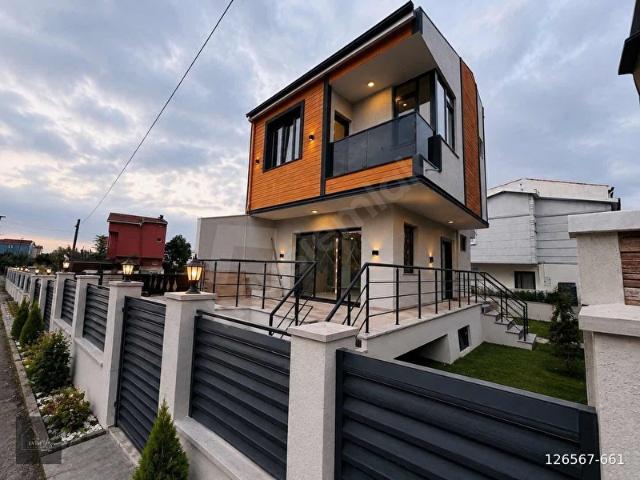 Marmaraereğlisi, Tekirdağ içerisinde satılık Villa