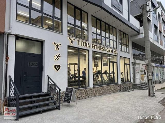 Güney Mahallesi, Körfez içerisinde satılık Dükkan