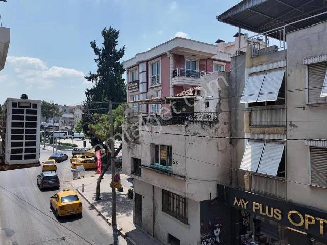Buca, İzmir içerisinde satılık mülk