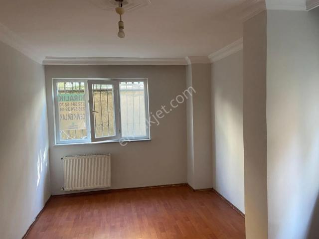 Kayışdağı Mahallesi, Ataşehir içerisinde kiralık mülk
