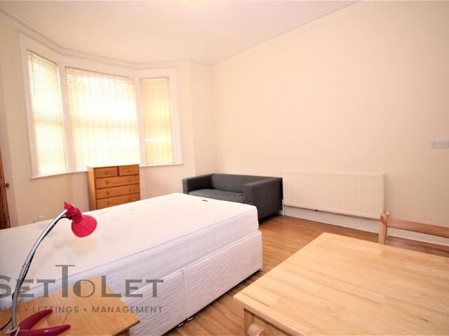 Apartment for rent in Highfields, Old Wharf