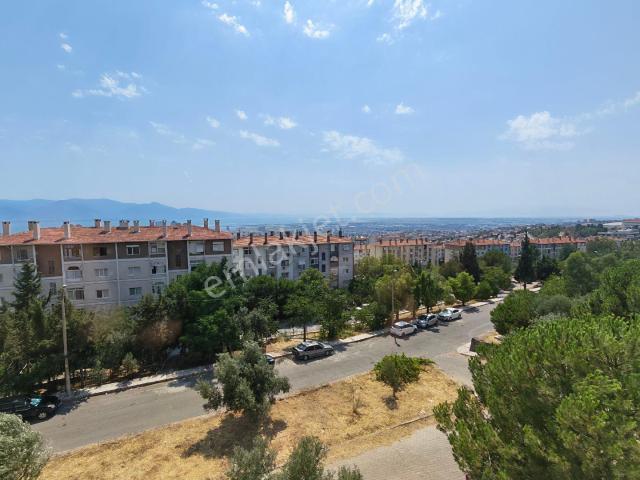 Çiğli, İzmir içerisinde kiralık mülk