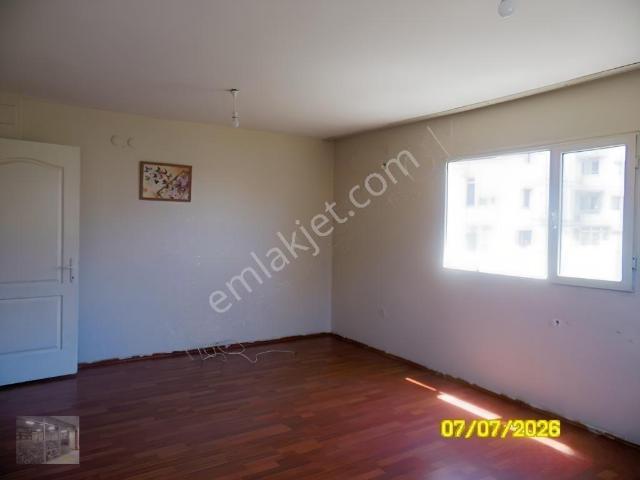 Bornova, İzmir içerisinde satılık mülk