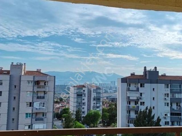 Ahmet Taner Kışlalı Mahallesi, Çiğli içerisinde satılık mülk