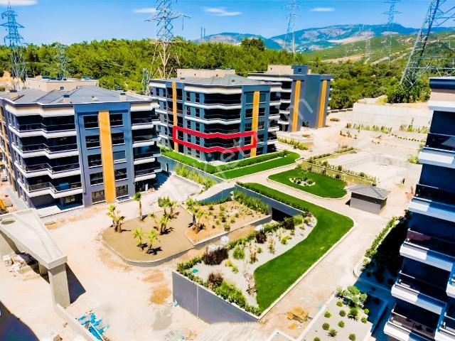 Erzene Mahallesi, Bornova içerisinde satılık mülk