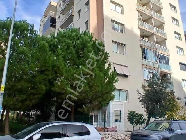 Bornova, İzmir içerisinde kiralık mülk