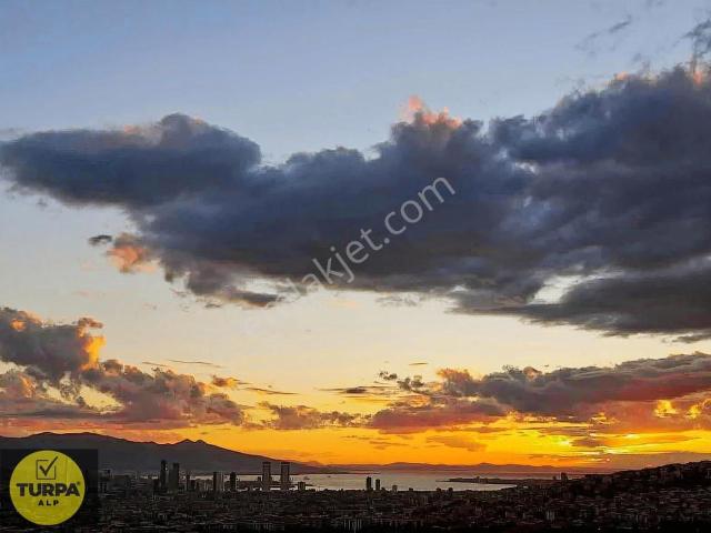 Bornova, İzmir içerisinde satılık mülk