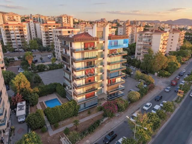 Bornova, İzmir içerisinde satılık mülk