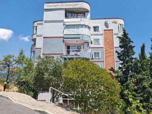 Bornova, İzmir içerisinde satılık mülk