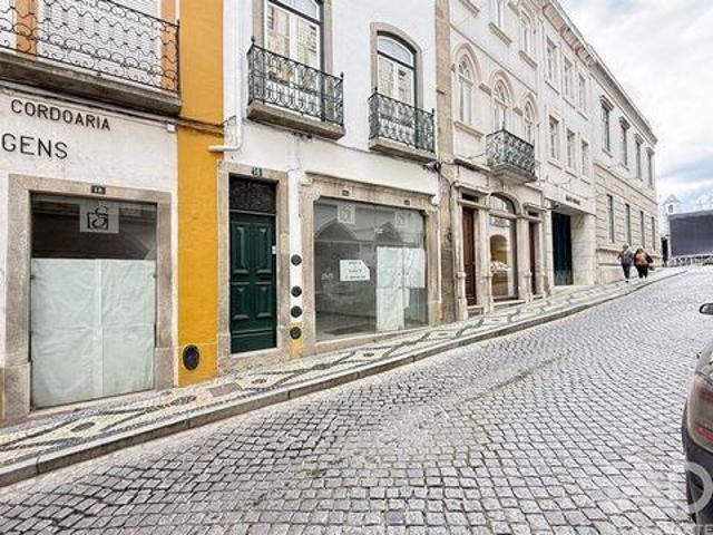 Loja venda em Évora (São Mamede, Sé, São Pedro e Santo Antão), Évora