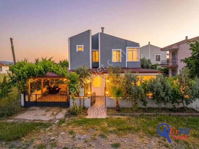 Ayvalik, Balikesir içerisinde satılık Villa