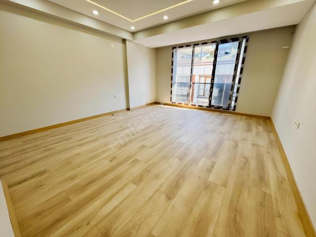 Küçükçekmece, İstanbul içerisinde satılık mülk