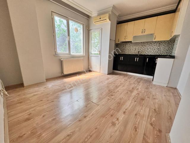 Yeşilova Mahallesi, Küçükçekmece içerisinde kiralık mülk