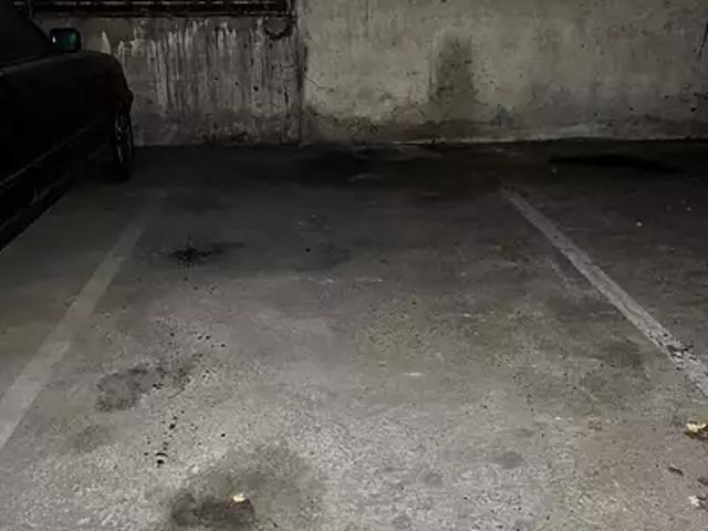 Garage vente à Évry, Petit-bourg