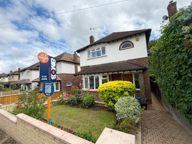 House for rent in Alton Barnes, Essex