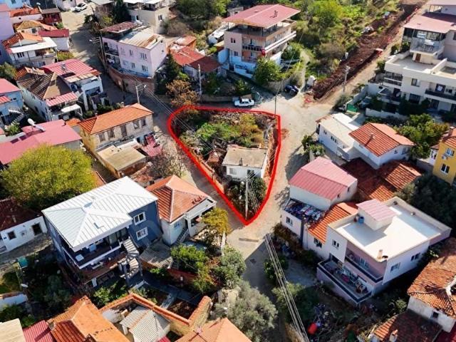 Yelki, Güzelbahçe içerisinde satılık Arsa