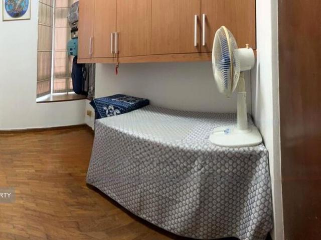 Apartment for sale in Tanglin Road