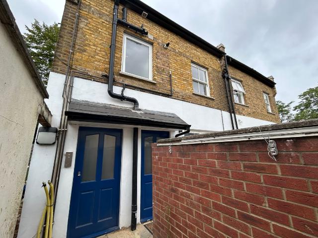 Apartment for rent in Surbiton, Greater London