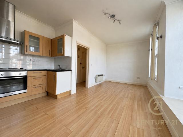Apartment for rent in Tolworth, Greater London
