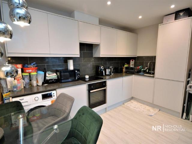 Apartment for rent in Surbiton, Greater London