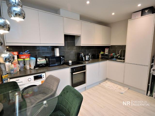 Apartment for rent in Surbiton, Greater London