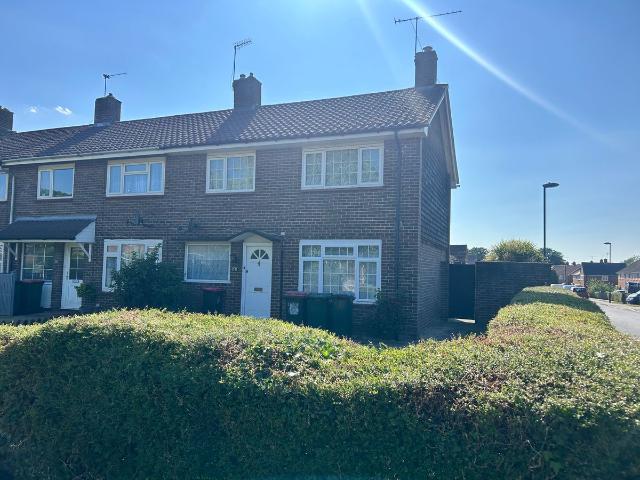 Apartment for rent in West Green, Crawley
