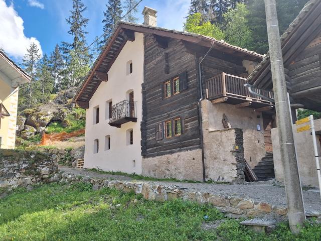 Villa Indipendente in affitto a Gressoney Saint Jean, Aosta