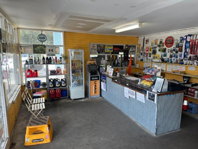 Warehouse for rent in Camerons Creek, Victoria