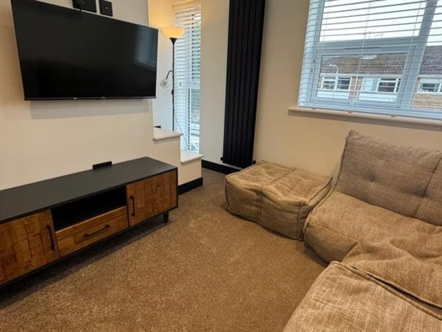 Apartment for rent in Abbey Park, Barton In Fabis
