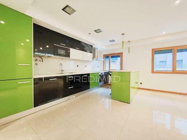 Apartamento alugar em Bairro Olaio, Odivelas