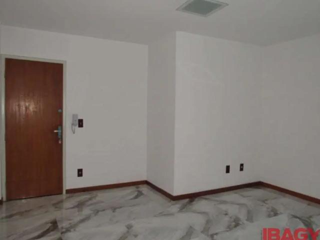Apartamento aluguel em Kobrasol, São José