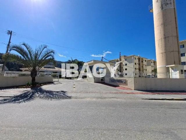 Apartamento aluguel em Vila Becker, Santo Amaro da Imperatriz