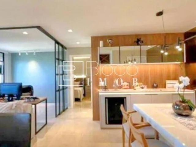 Apartamento venda em Região Geográfica Imediata do Distrito Federal, Região Integrada de Desenvolvimento do Distrito Federal e Entorno