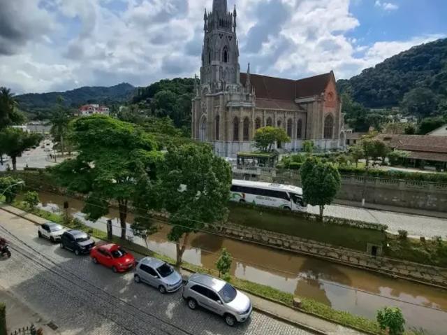 Apartamento venda em Região Geográfica Imediata de Petrópolis, Região Metropolitana do Rio de Janeiro