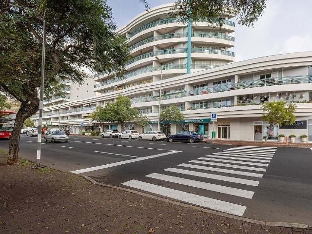 Apartamento venda em Areeiro, Funchal