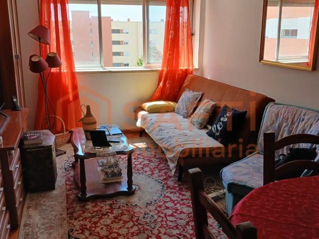 Apartamento venda em Alcaniça, Almada