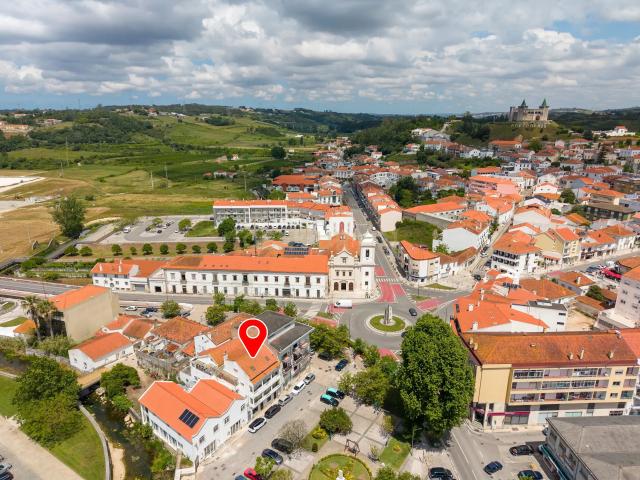 Apartamento venda em Rouxinol, Porto De Mós