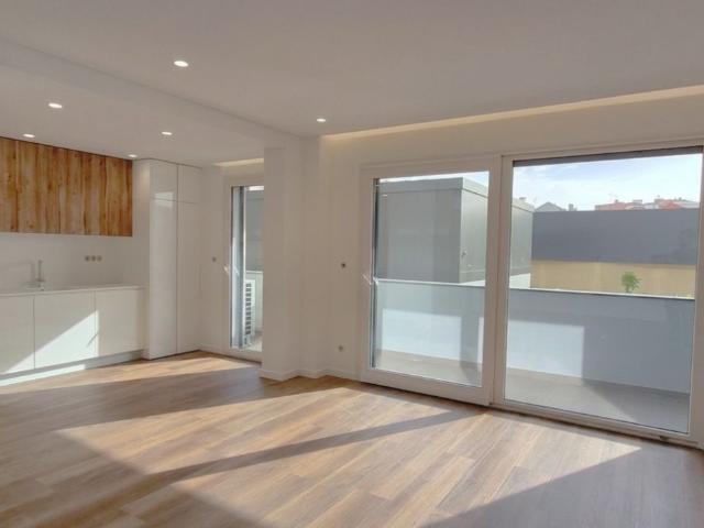 Apartamento venda em Pombais, Odivelas