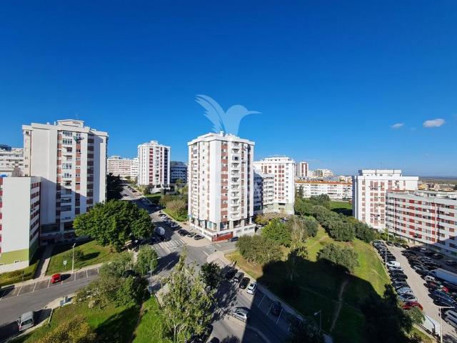 Apartamento alugar em Cais de Vila Franca de Xira, Vila Franca de Xira