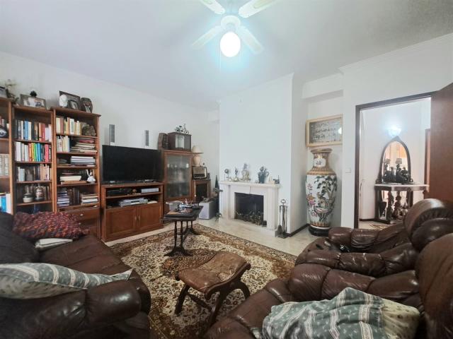 Apartamento venda em Marinha Grande, Leiria