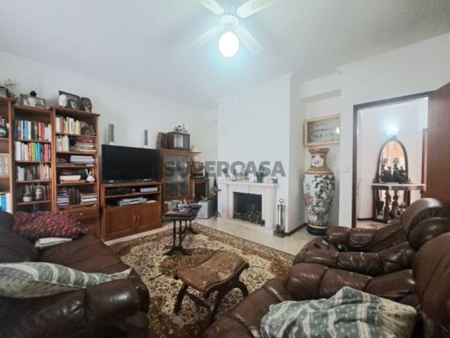 Casa venda em Marinha Grande, Leiria