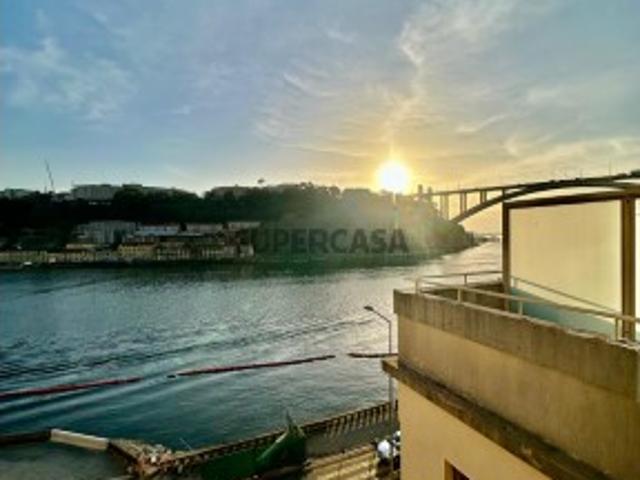 Casa venda em Porto, Lordelo Do Ouro