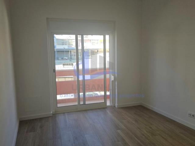 Apartamento alugar em Almada Velha, Almada