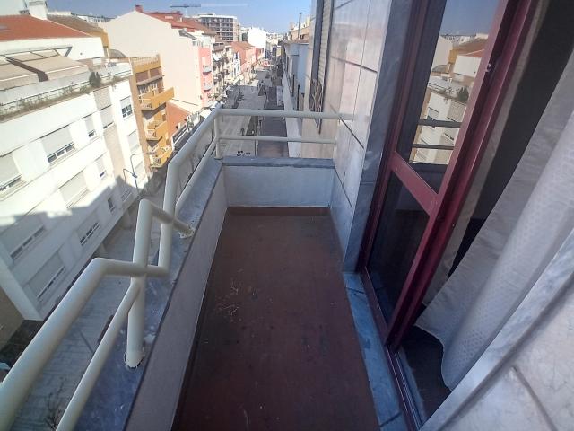 Apartamento alugar em Bairro Ferroviário, Barreiro