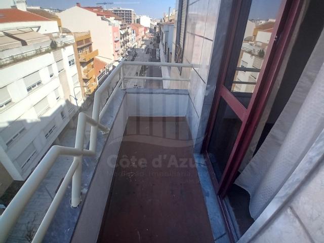 Apartamento alugar em Bairro Ferroviário, Barreiro